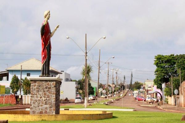 Nepotismo legalizado? São Pedro do Iguaçu aprova lei que autoriza nomeação de “parentes” de prefeito