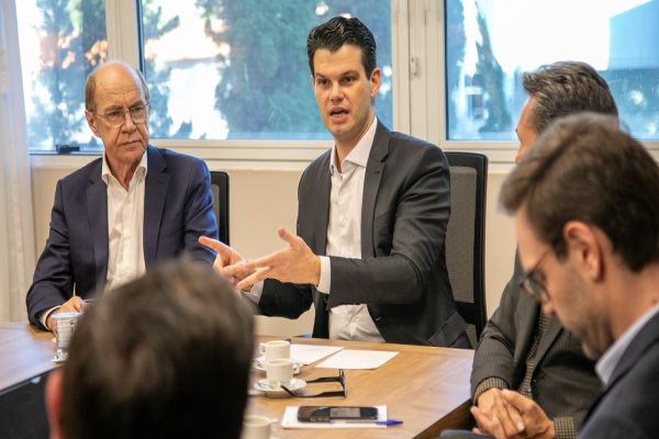 Copel se reúne com cooperativas para dar suporte ao agronegócio do Paraná