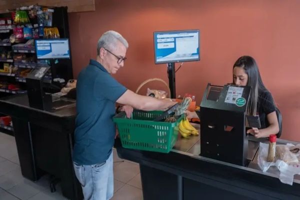 Imagem referente a notícia: Região Oeste registra forte avanço no otimismo dos empresários para o 2º semestre