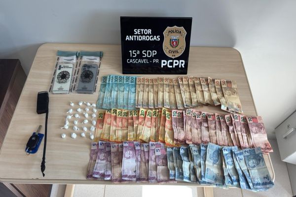 Imagem referente a notícia: Homem é preso por tráfico de drogas em esquema “delivery” em Cascavel