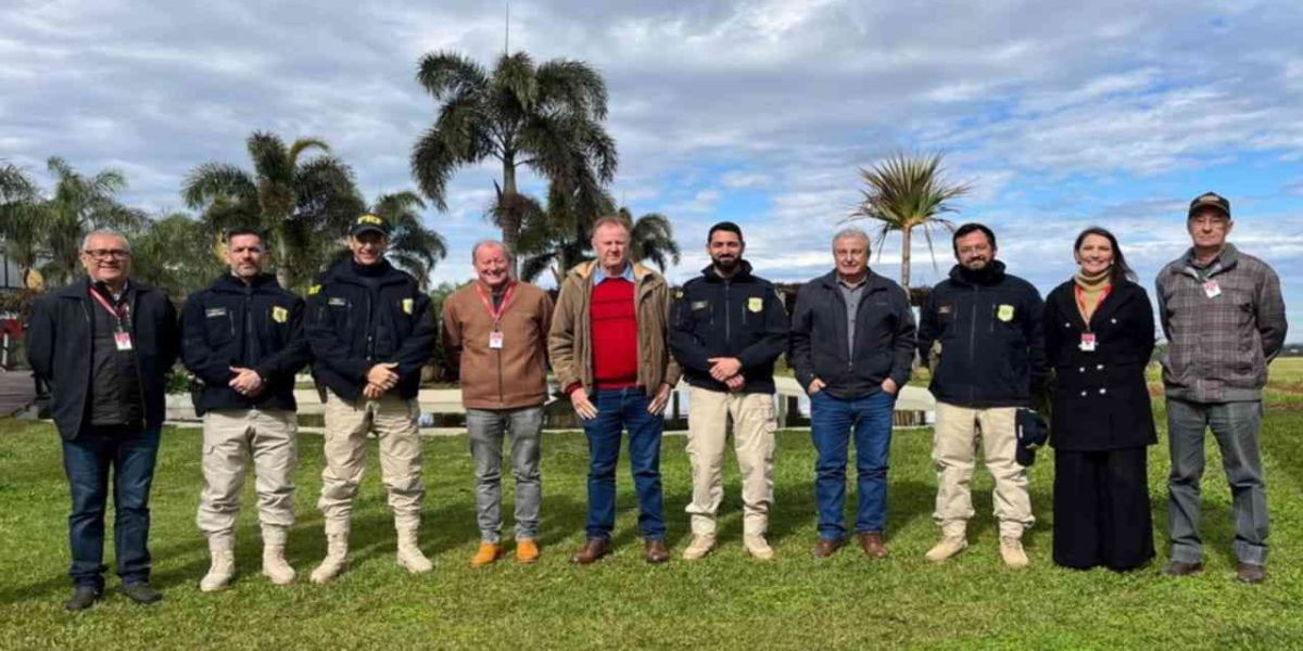 Coopavel recebe comando da PRF e reforça parceria com o Show Rural