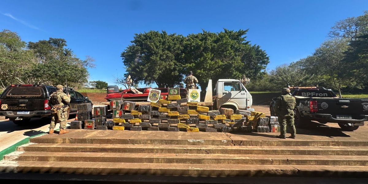 Mais de uma tonelada de maconha é apreendida em porto clandestino em Santa Helena