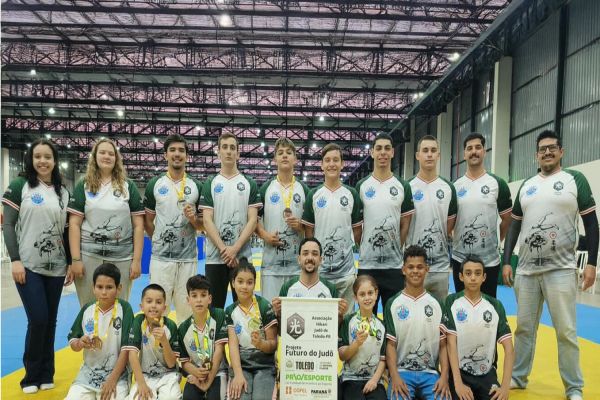 Imagem referente a notícia: Associação Hikari de Judô de Toledo conquista 8 medalhas no Paranaense