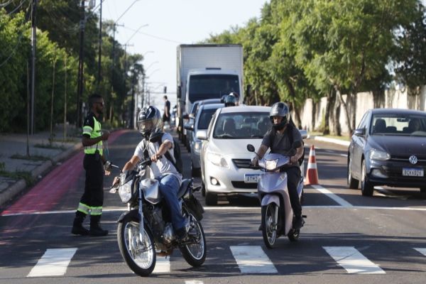 Imagem referente a notícia: Intervenções viárias na Rua Alexandre de Gusmão começam na segunda-feira (14), em Cascavel