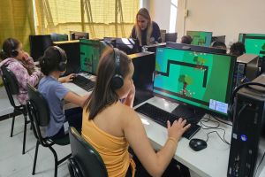 Imagem referente a notícia: Game ensina os caminhos da proteção do peixe meros para crianças