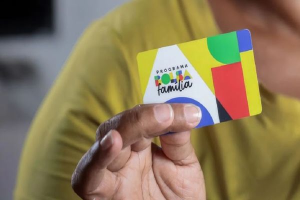 Imagem referente a notícia: Governo Federal amplia público prioritário do Bolsa Família