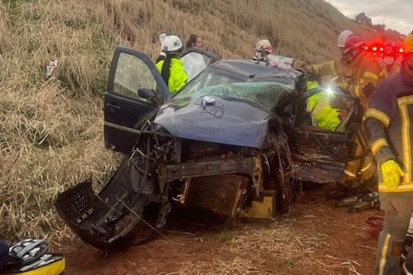 Grave acidente na BR-277 mobiliza helicóptero aeromédico e deixa três feridos