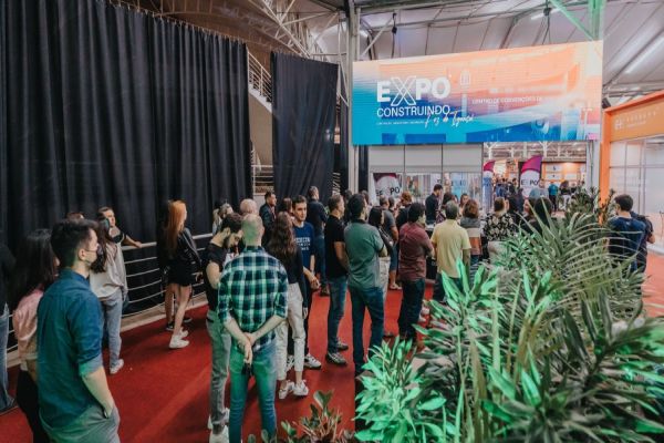 Imagem referente a notícia: ExpoConstruindo chega à 10ª edição com mais de 100 expositores e expectativa de 25 mil visitantes