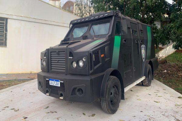 “Caveirão” da Guarda Municipal vira peça de exposição em Cascavel e segue sem uso nas ruas