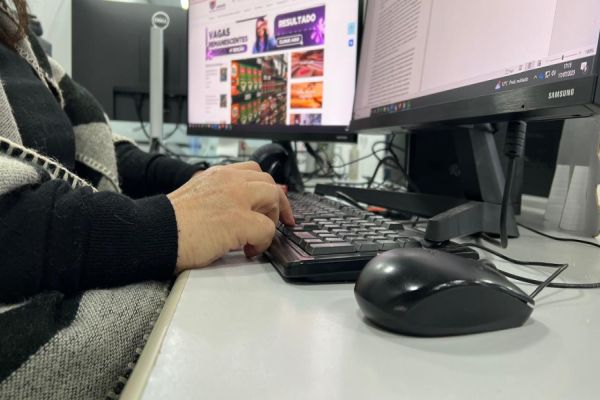 Imagem referente a notícia: Unioeste Avança com reforço de 104 novos agentes universitários