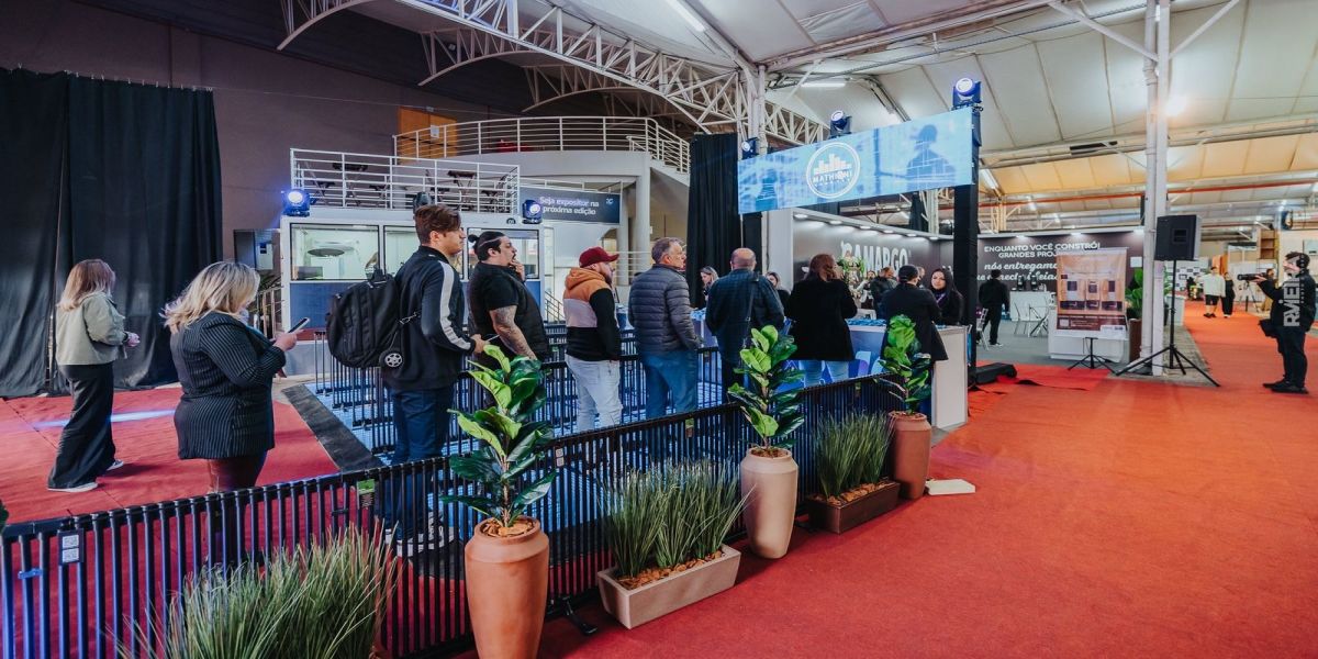 Primeiro dia da ExpoConstruindo reforça relevância do setor da construção civil para o desenvolvimento regional