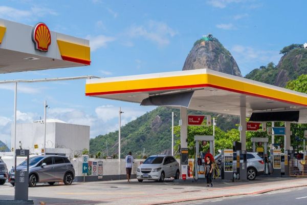 Imagem referente a notícia: Shell é eleita a melhor rede de postos de combustível do Brasil