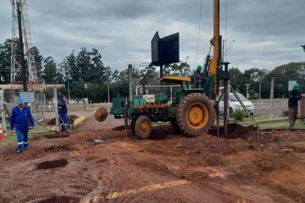 Imagem referente a notícia: Aeroporto de Toledo dá início à construção de guarita de inspeção e controle