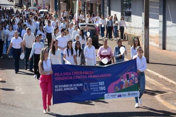 Corbélia realiza 3ª Caminhada do Meio-Dia pelo fim da violência contra as mulheres