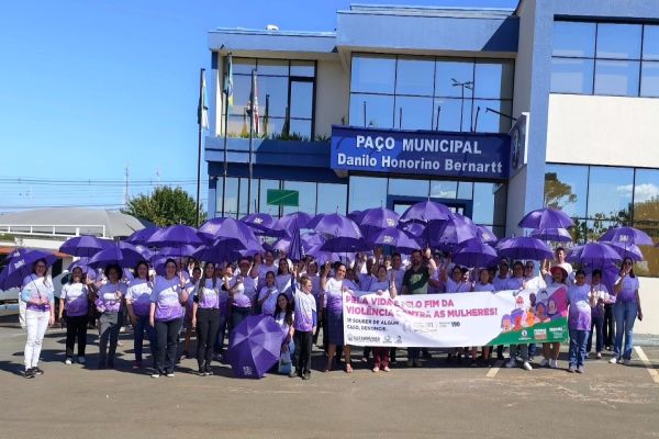 Caminhada do Meio-Dia mobiliza Catanduvas na luta contra a violência à mulher