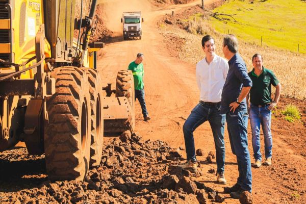 Olhar voltado para o campo marca início da gestão interina de Henrique Mecabô em Cascavel