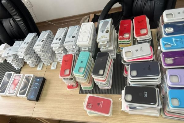 PF combate venda irregular de smartphones em operação conjunta no oeste do Paraná e Santa Catarina