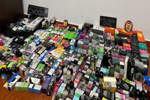 Operação conjunta flagra venda ilegal de cigarros eletrônicos a menores em Cascavel