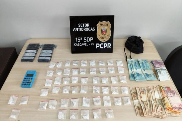Imagem referente a notícia: Delivery do crime: Polícia Civil flagra tráfico de drogas com sistema de entregas em Cascavel