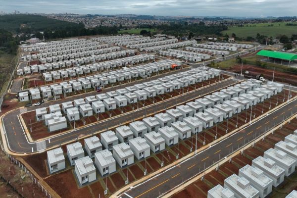 Imagem referente a notícia: Com 116 mil famílias atendidas, Paraná tem o maior programa habitacional do Brasil