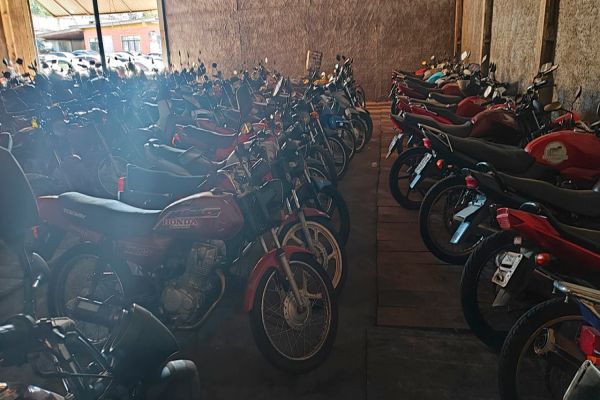 Proprietários têm até 12 de agosto para regularizar veículos retidos no Pátio da Transitar