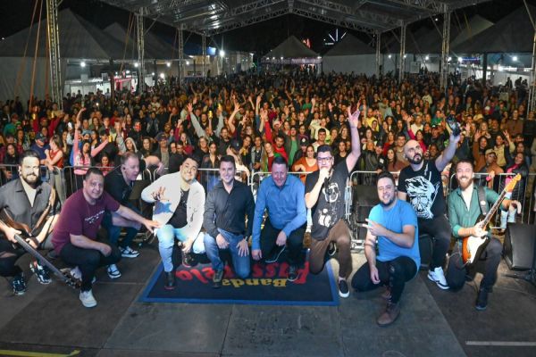 Imagem referente a notícia: Expo Catanduvas transforma aniversário de 65 anos em festa histórica para o município