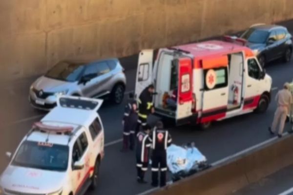 Imagem referente a notícia: Dois jovens perdem a vida após queda de motocicleta na BR-376 em Sarandi