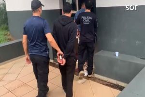 Imagem referente a notícia: Procurado pela Interpol é preso com fuzil em operação da Polícia Civil no oeste do Paraná