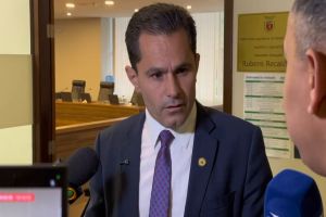 Imagem referente a notícia: Com voto de Marcio Pacheco, CCJ aprova suspensão de prerrogativas de Renato Freitas por 30 dias
