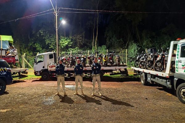Imagem referente a notícia: PRF intensifica fiscalização de motocicletas em trechos urbanos da BR-277, no oeste do Paraná