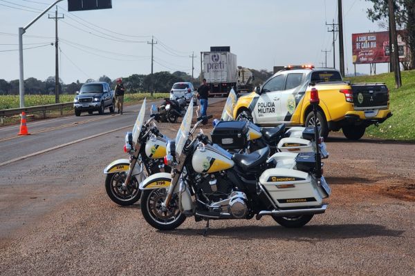 Imagem referente a notícia: De olho na estrada: Fiscalização reforçada flagra 43 condutores irregulares no Oeste do Paraná