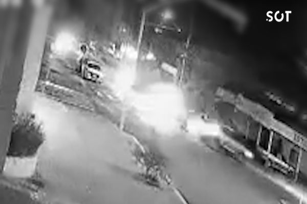 Câmera de segurança registra forte colisão que deixou Motociclista em estado gravíssimo  em Cascavel