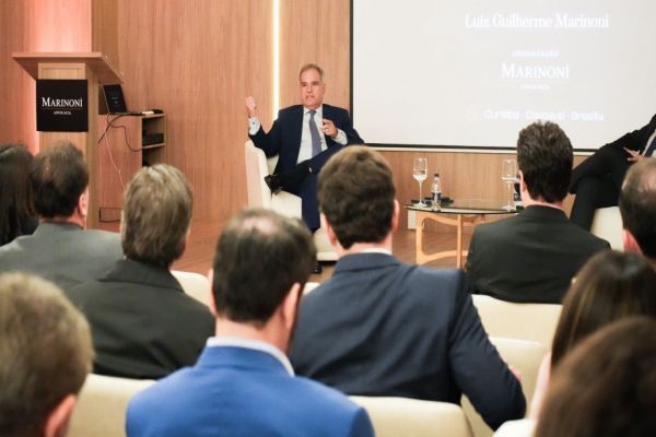 Palestra em Cascavel reforça importância do debate sobre os limites do STF