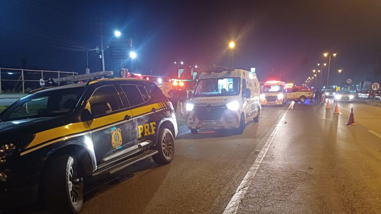 Mãe e filho morrem em violenta colisão na BR-116, no Paraná; Outras cinco pessoas ficaram feridas