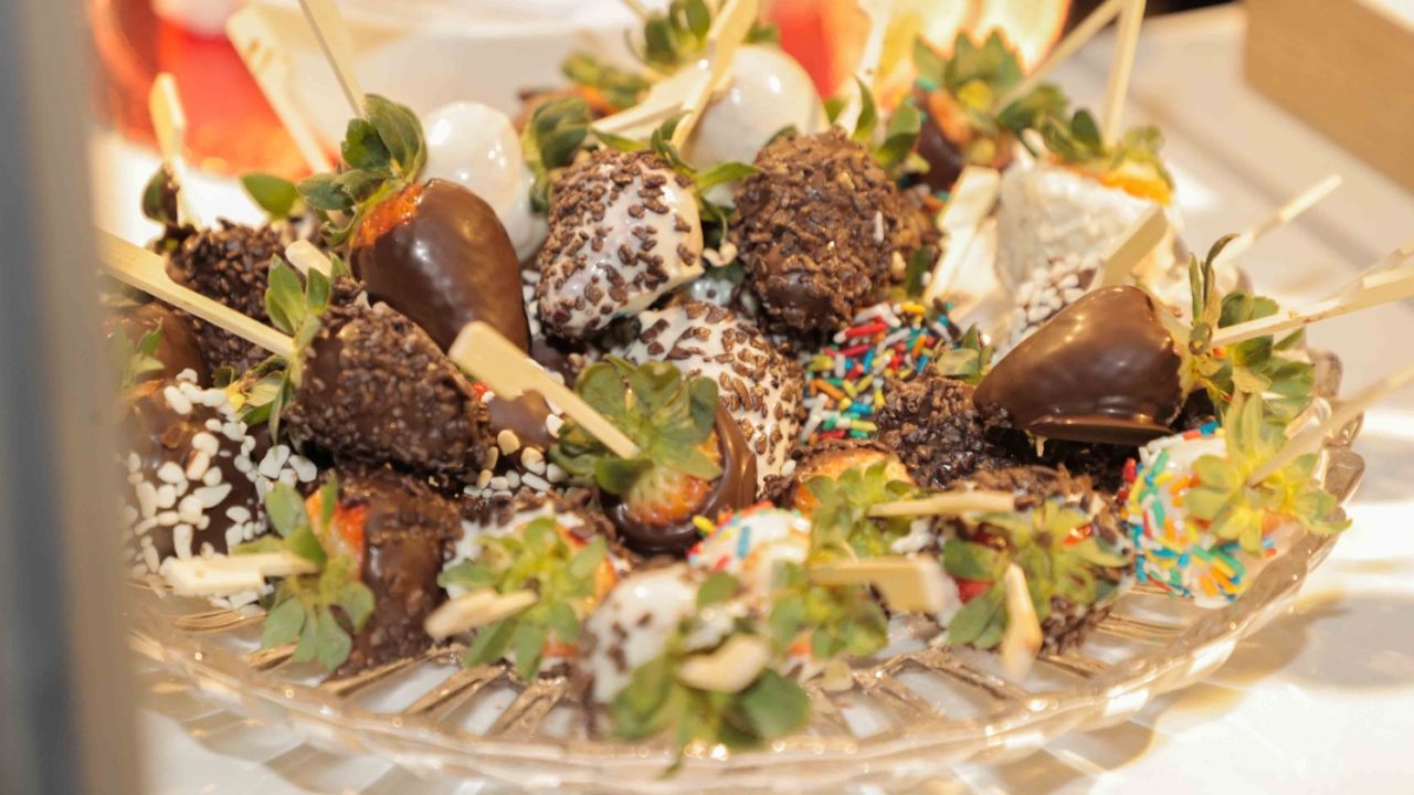 Cascavel fica mais doce com a 23ª Festa do Morango no Centro de Convenções e Eventos