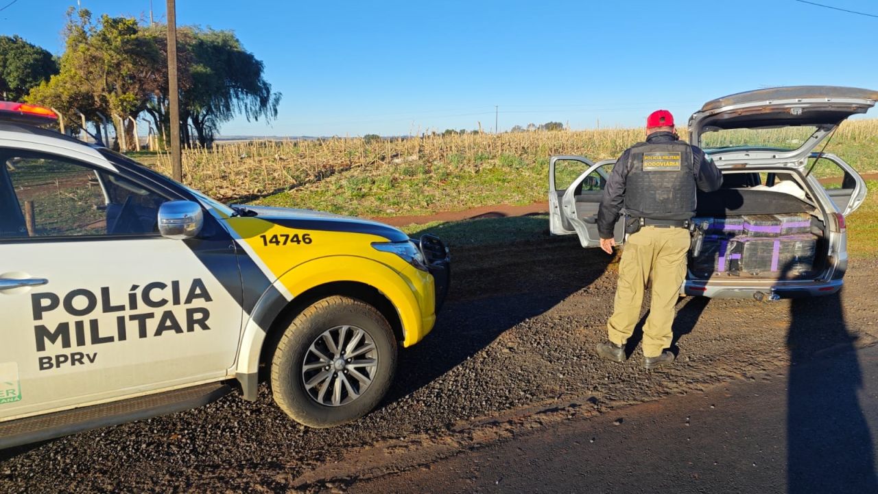 Fuga na PR-488 termina com apreensão de quase 300 kg de maconha em Vera Cruz do Oeste
