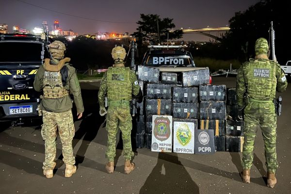 Operação conjunta da PF, PC e PM intercepta mais de meia tonelada de drogas no rio Paraná