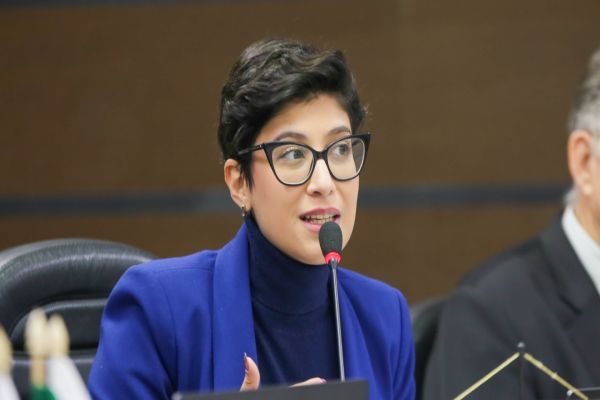 “Uma rede de apoio pode salvar a vida das mulheres”, defende Bia Alcantara