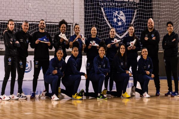 Imagem referente a notícia: Munich e Stein Futsal selam patrocínio que promete agitar o cenário do futsal feminino