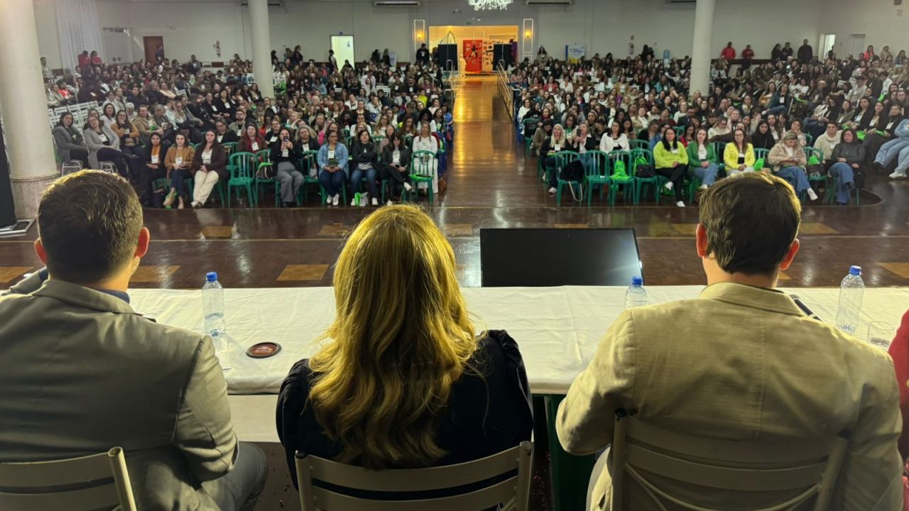 Cascavel sedia II Seminário Estadual do Paraná sobre Educação em Tempo Integral