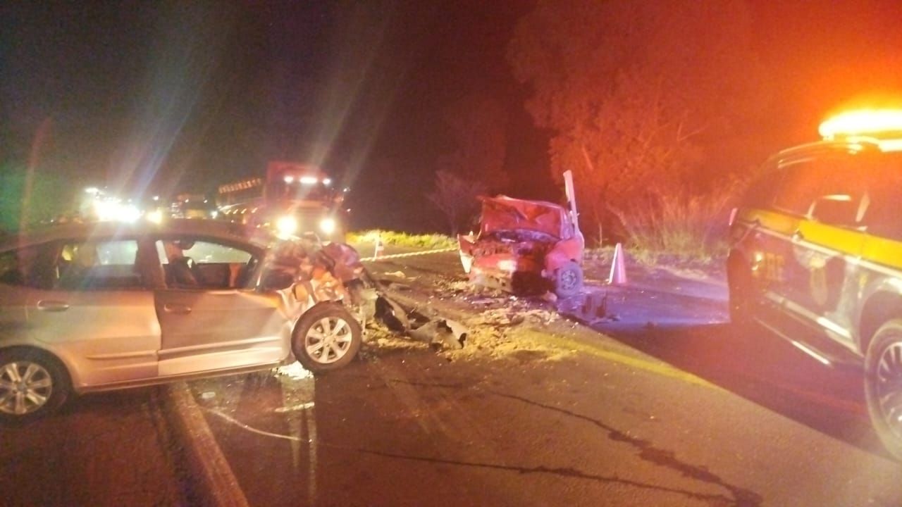 Idoso morre e outras duas pessoas ficam feridas em colisão frontal na BR-369 em Mamborê