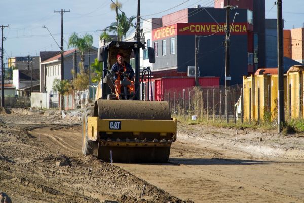 Taxa de desemprego cai para 3,8% e Paraná tem o melhor 2º trimestre da história