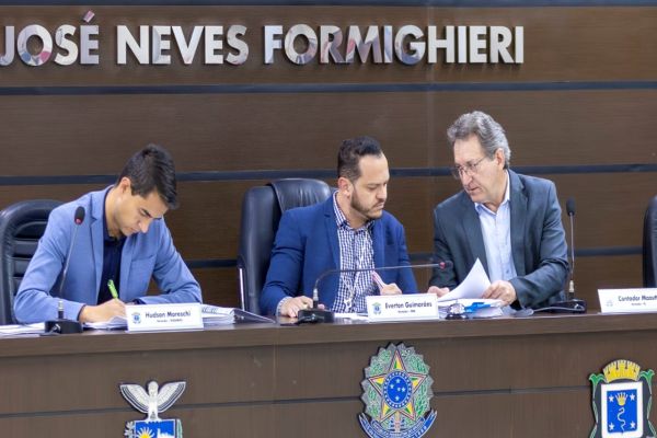 Imagem referente a notícia: Controladoria e Secretaria de Educação são ouvidos em CPI do Abuso