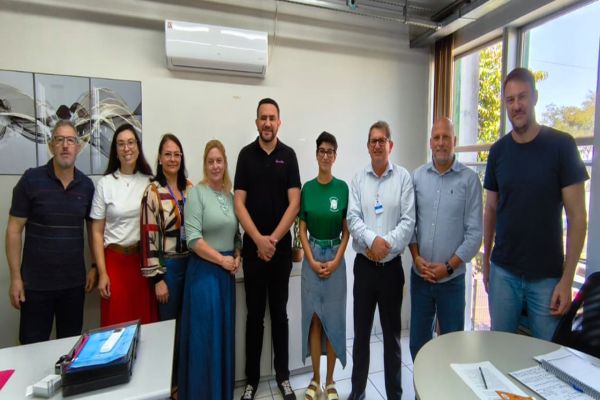 Comissão de Educação e Núcleo Regional discutem situação de terrenos escolares