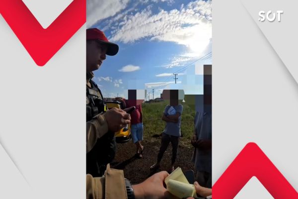 Imagem referente a notícia: "Dá uma força ai pra nóis": Caminhoneiro tenta subornar policiais com R$ 70 e acaba preso na PRC-158, no sudoeste do Paraná