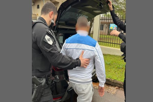 Imagem referente a notícia: Padre é preso em Cascavel em operação contra abusos sexuais e irregularidades financeiras