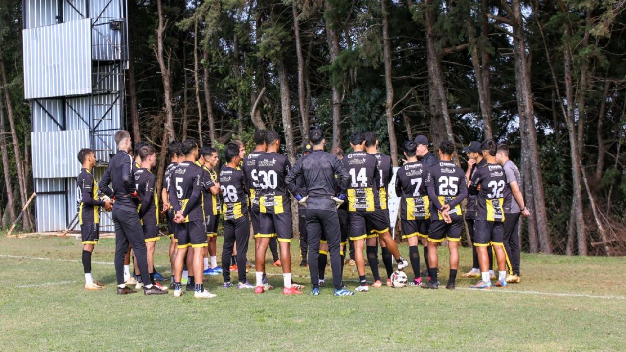 Copa FPF: FC Cascavel finaliza segunda semana de intertemporada com coletivo no CT