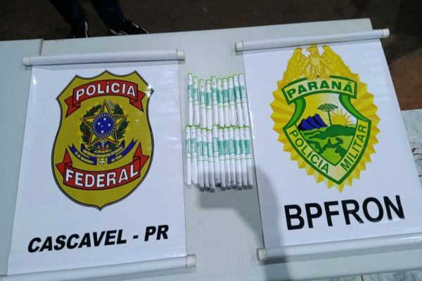 Imagem referente a notícia: Polícia Federal e BPFron apreendem medicamentos para emagrecimento no aeroporto de Cascavel