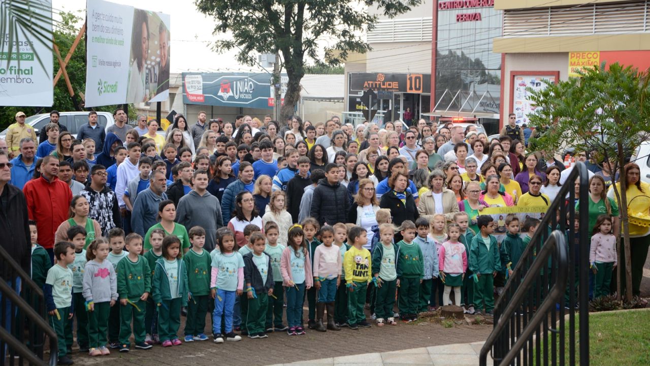 Corbélia celebra a Semana da Pátria com apresentações diárias do Hino Nacional