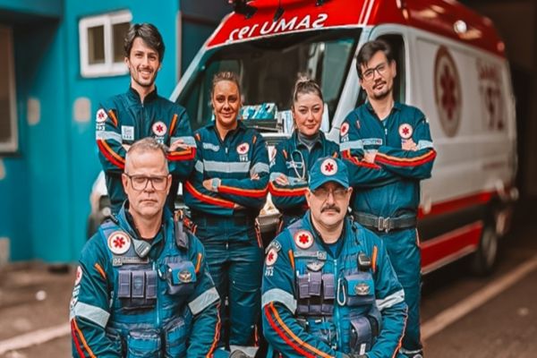 SAMU reverte parada cardíaca de idosa após engasgo em Cascavel